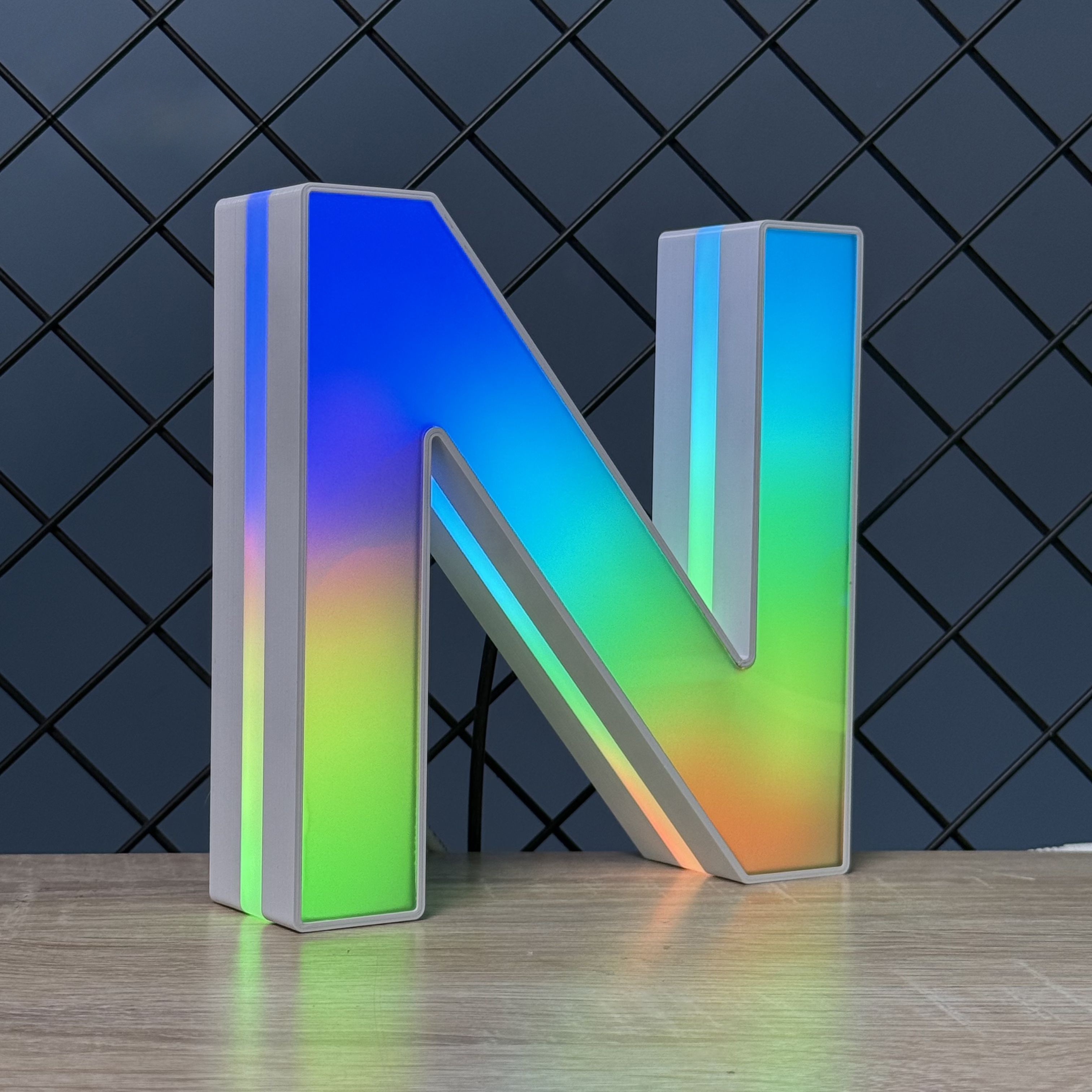 DYNAMIC MULTICOLOR ILLUMINATED   LETTERS & SIGNS
